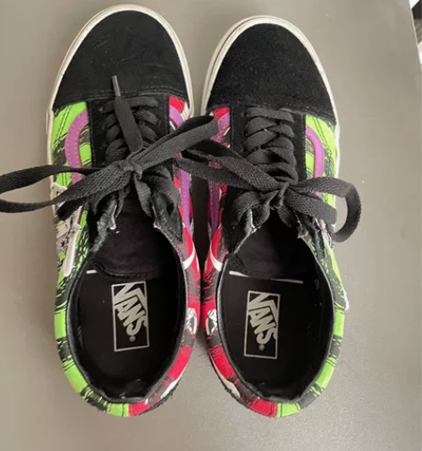 Vans板鞋,潮流时尚鞋,香港西洋菜街专柜...