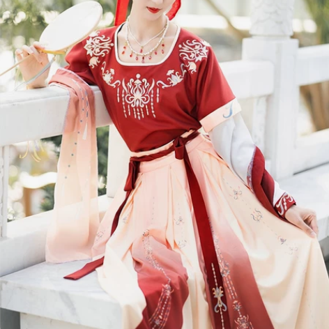 【暂挂可排】珍缕千禧寻汉服,坦领敦煌齐腰半...