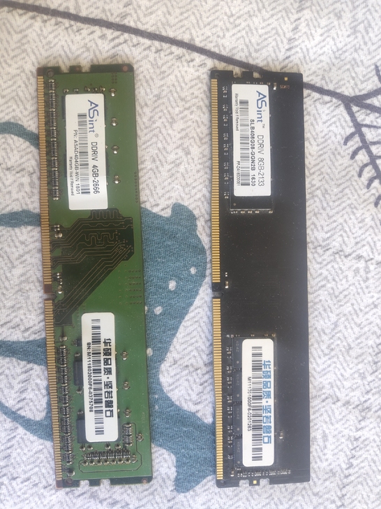个人使用华硕8g内存，DDR4 2133，...