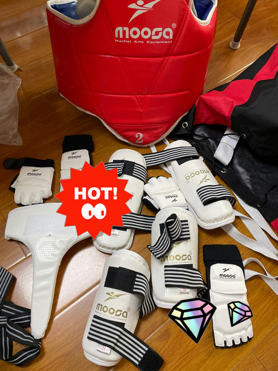 跆拳道2号s码六件套护具,9.5成新,打比...