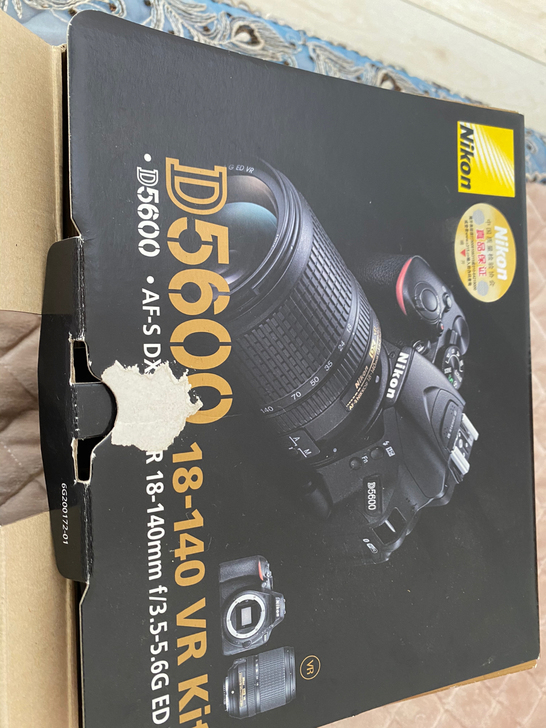 尼康D5600套机含18-200mm镜头，...