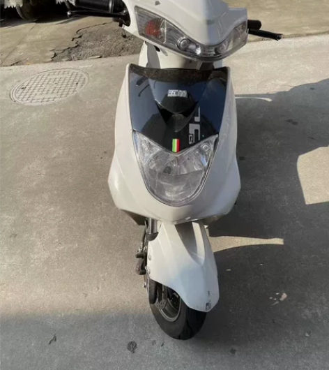 出五羊电动车一辆，60V锂电，续航40km...