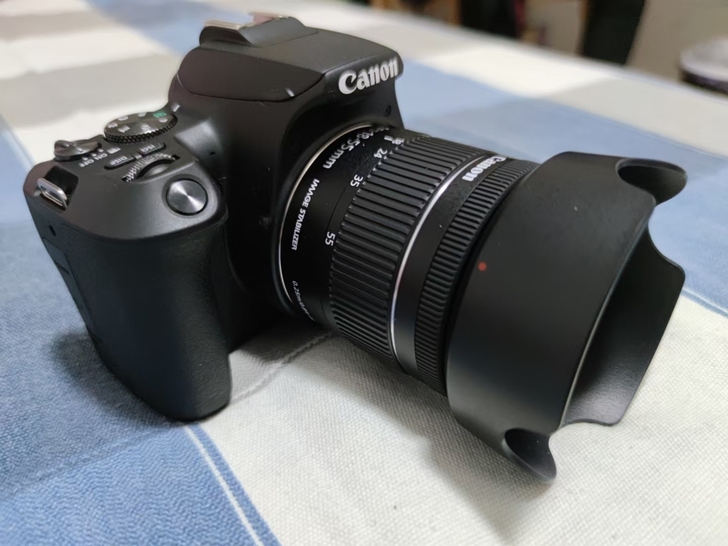 Canon/佳能 EOS 200D II