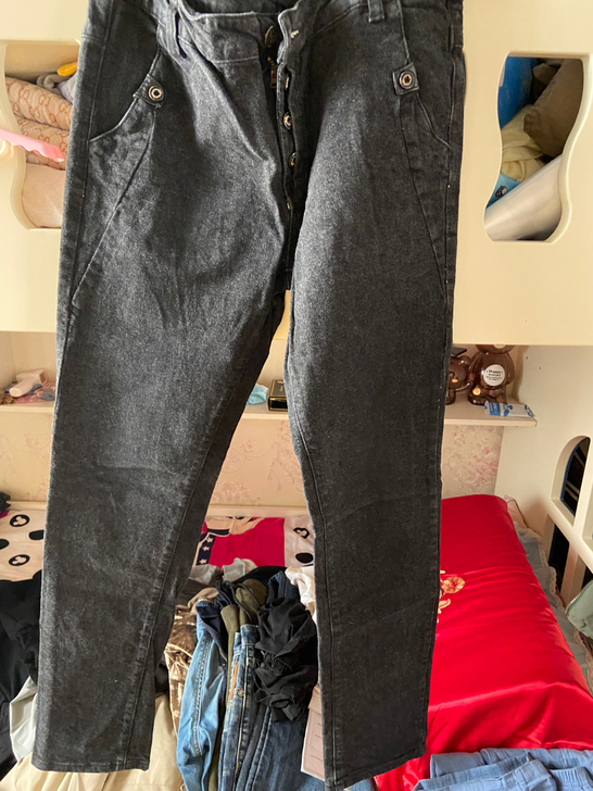 男士牛仔裤，33码，清理衣帽间翻出，实体店...