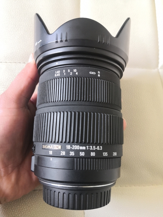 佳能口18-200mm防抖镜头，成色不错，...