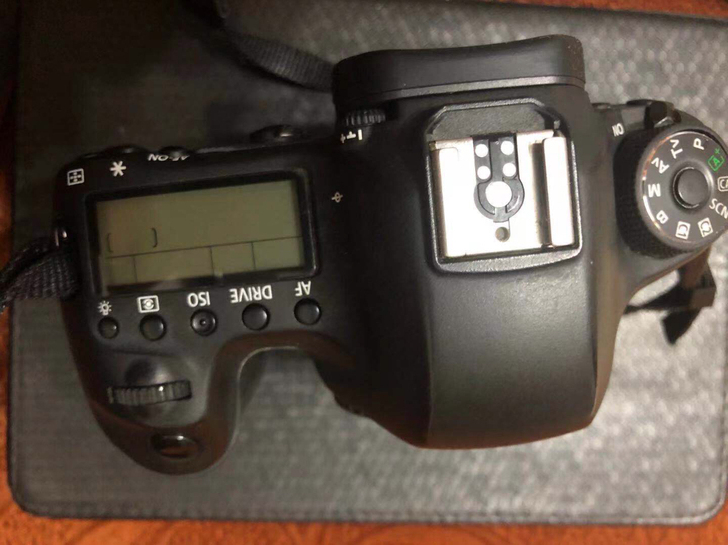 求购佳能6d，要求价格便宜能用就行。