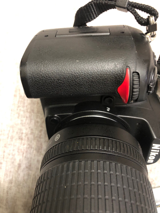 尼康  D7000套机，18-105镜头，...