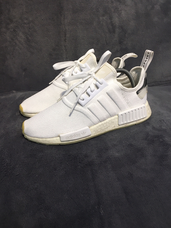 Adidas 休闲运动鞋男鞋正品42码二手...