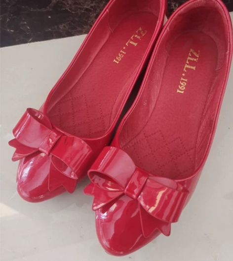 珠利莱红色鞋子zll亮漆皮实体店购入 ZL...