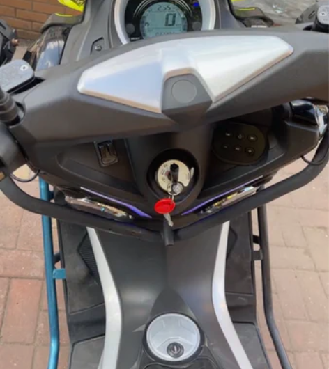 立雅150摩托车.2020年车，现公里数3...
