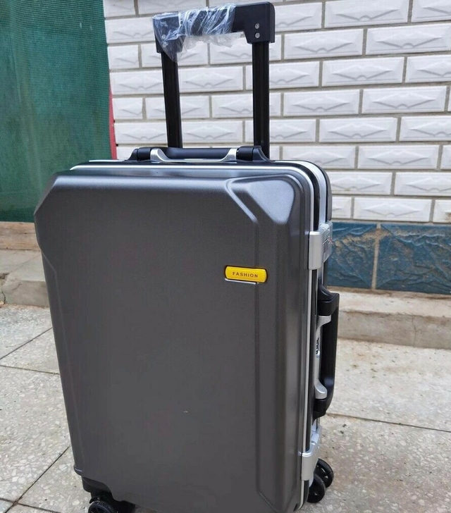 袋鼠牌铝框行李箱26拉杠箱万向轮行李箱学生...