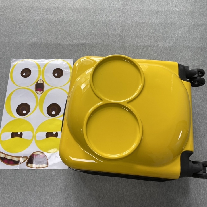 低价转-全新  小黄人拉杆箱卡通行李箱密码...