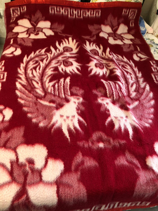 全新未使用过的双羊牌高档加厚纯羊毛水纹提花...