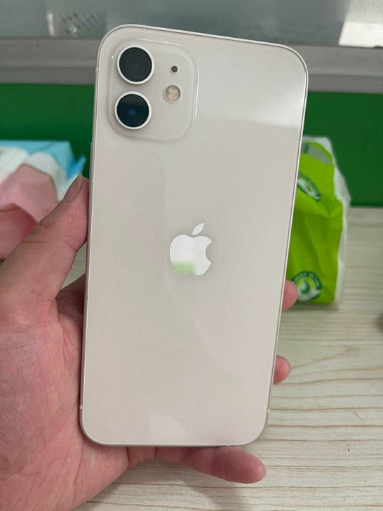 急出女生自用苹果12 128G白色国行手机...