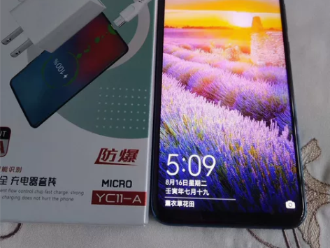 便宜卖个人闲置一个华为手机9新，本人自用换...