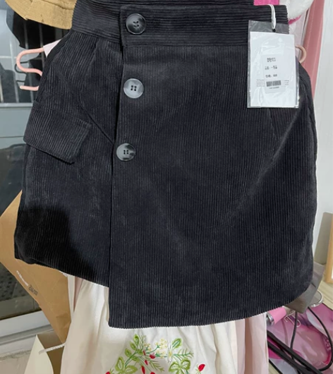 清衣柜！s码全新！女装秋冬不规则灯芯绒半身...