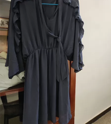 系带收腰连衣裙仙女姐姐必备 感兴趣的话点“...