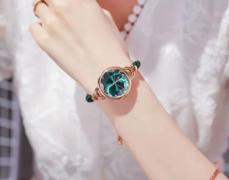 kimio手链手表女女士简约气质女款高级感...