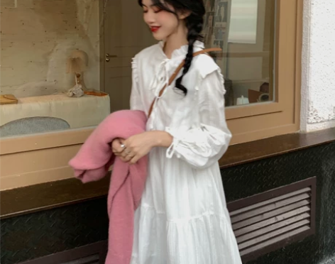 ?白色连衣裙2022新款春秋冬法式小香风雪...