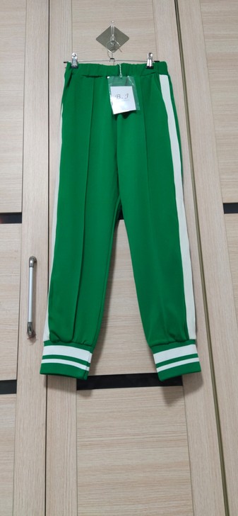 闲置全新竖条收脚休闲裤   19元！