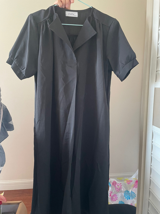 基础款连衣裙黑色百搭 30包邮