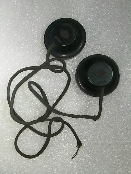 耳机一对，，好品，，