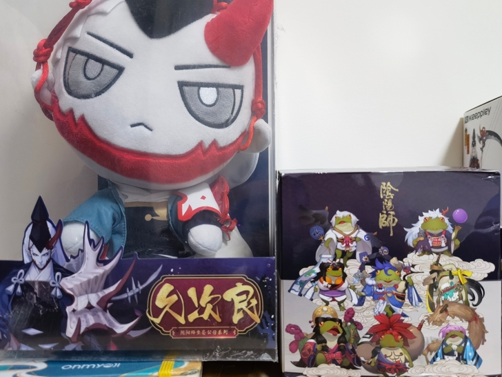 阴阳师坐姿公仔，久次良。。不喜欢，所以出了...