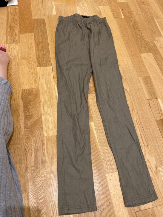 抹茶绿薄款休闲裤