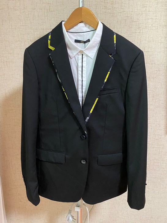 gxg休闲男士西装黑色薄外套小西服，全新正...