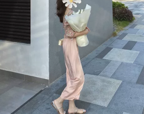 出 裤子女仙仙裤夏季蓝色阔腿裤高腰垂感宽松...