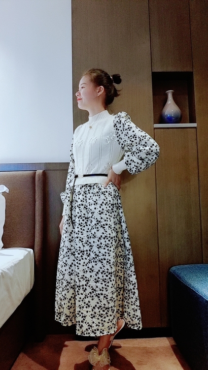 秋款针织连衣裙