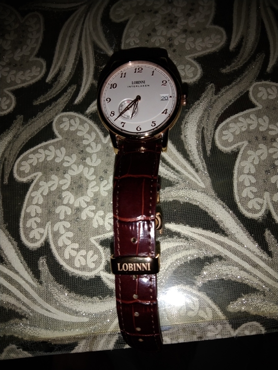 罗宾尼机械表，一女朋友2620买的不想要了