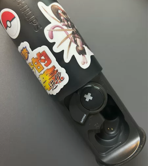 飞利浦耳机充电盒，送左耳耳机一只！充电线一...