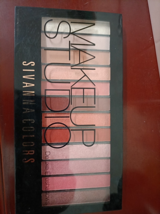 眼影盘ins超火李佳琦推荐大地色哑光初学者...