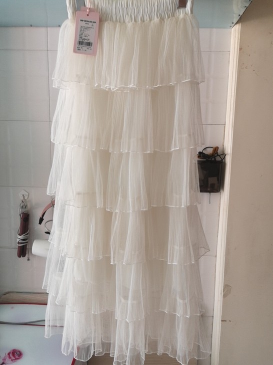 包邮全新网红纱裙蛋糕裙半身裙，有吊牌，吊牌...