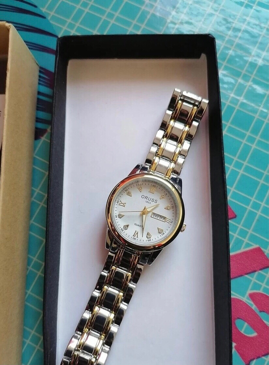 出闲置女士防水时尚手表一块,朋友赠送的,工...