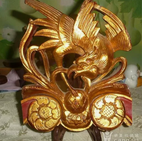 东阳木雕刷金老鹰！ 感兴趣的话点“我想要”...