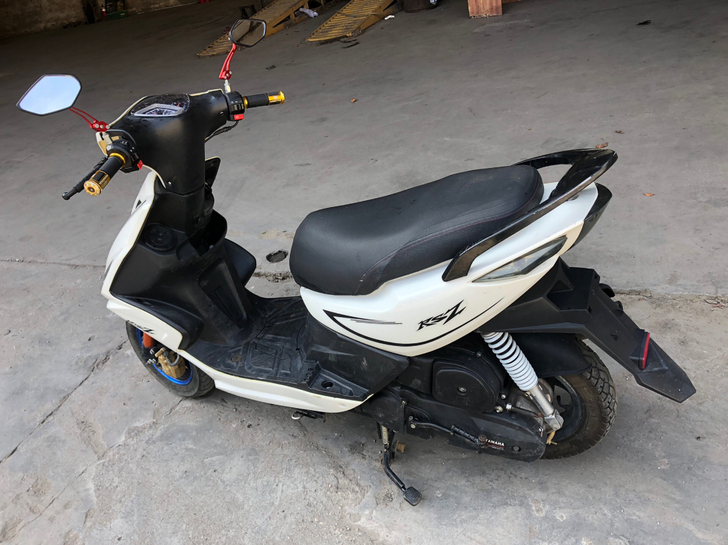 摩托车。鬼火摩托车。雅马哈。100cc车况...