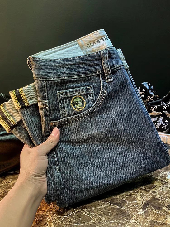 刺绣小圆圈复古蓝牛仔裤