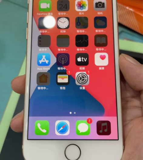 iphone 8 国行64，全原无修，更换...