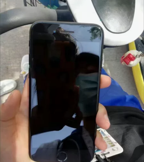 黑色苹果8 64G轻微使用痕迹64GB大陆...