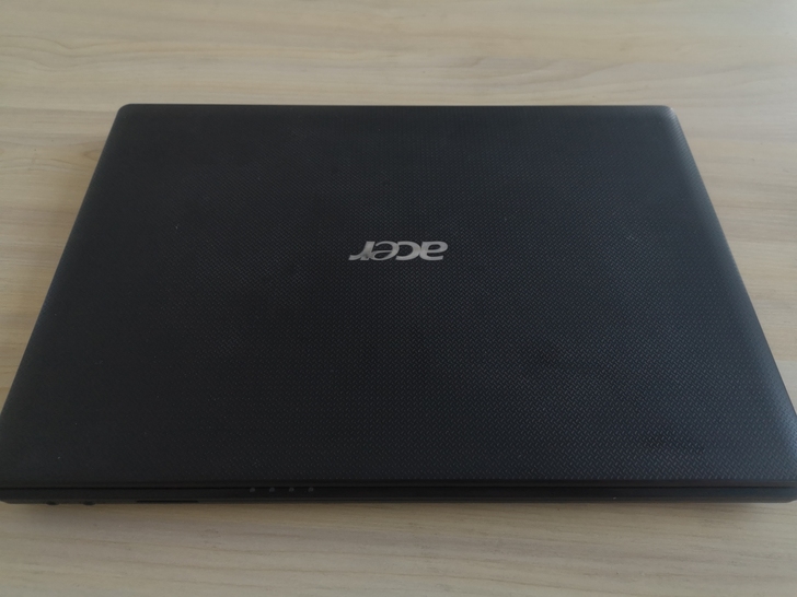 宏基笔记本6G内存，win7系统。待机2小时