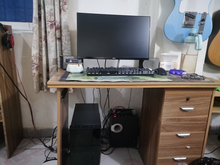 AOC冠捷 刀锋24寸显示器