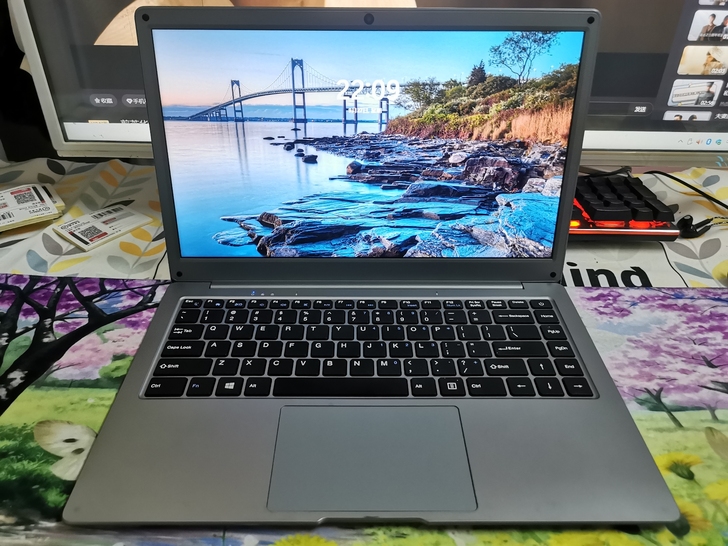 intel八代N3350超薄笔记本电脑