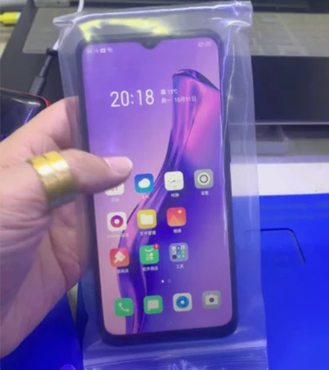 oppo a8  4+64使用正常，挺新的...