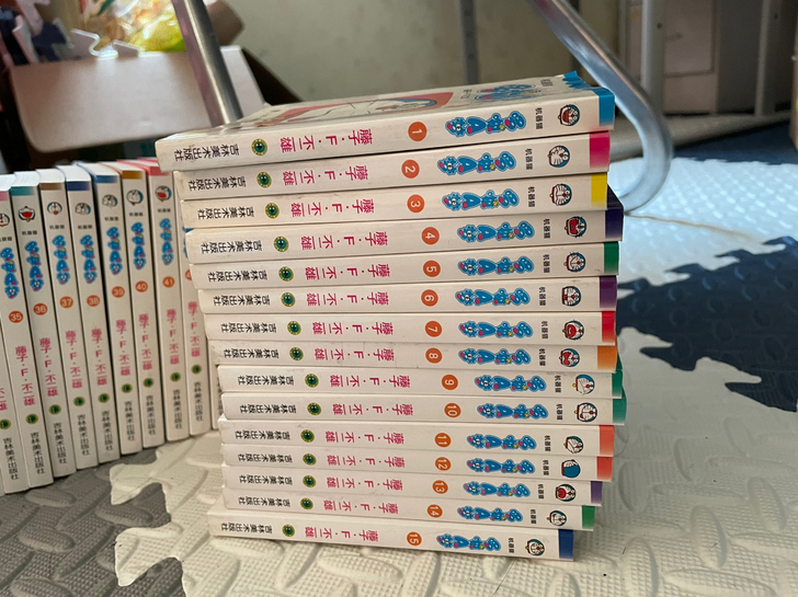 哆啦A梦卡片  成套带箱子  吉美漫画 吉...
