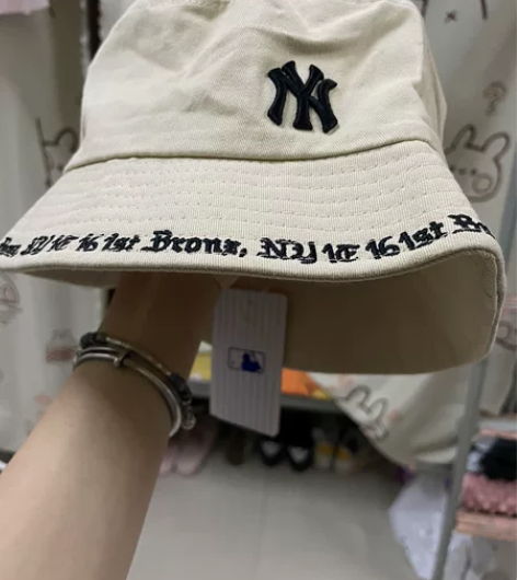 mlb渔夫帽 全新带吊牌 感兴趣的话点“我...