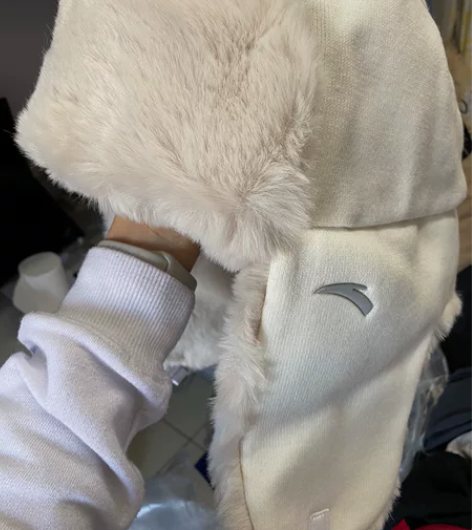 安踏雷锋帽 针织帽围脖 2022北京冬da...