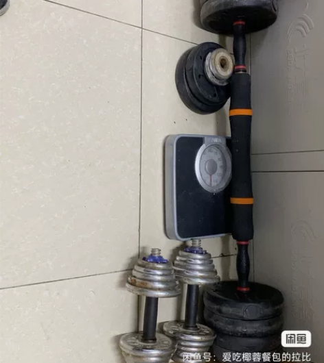 哑铃 杠铃出售，看清楚，哑铃已出，就是海绵...