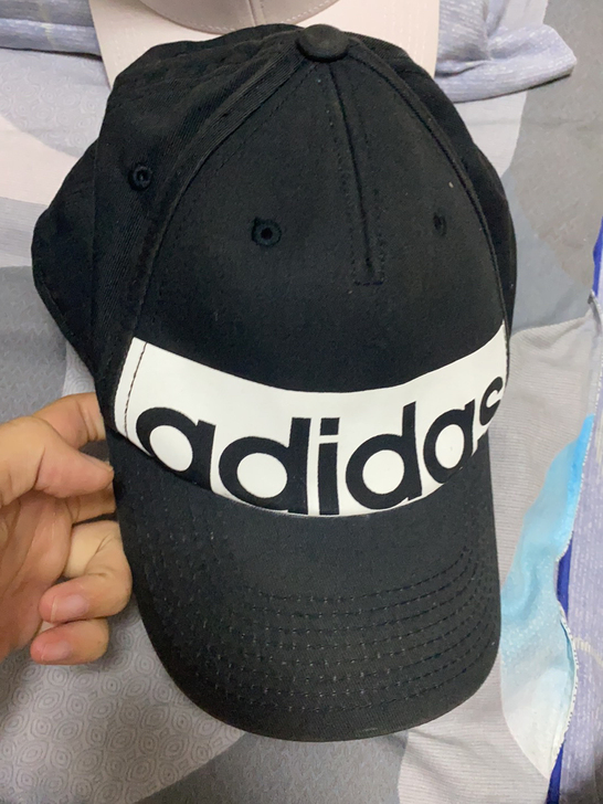 阿迪达斯帽子 绝对正品